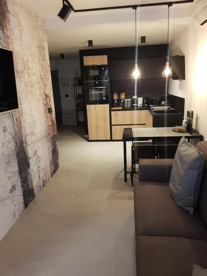 Apartman Vip, With Free Garage Parking Pula Exteriér fotografie