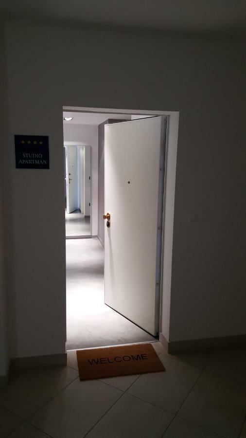 Apartman Vip, With Free Garage Parking Pula Exteriér fotografie