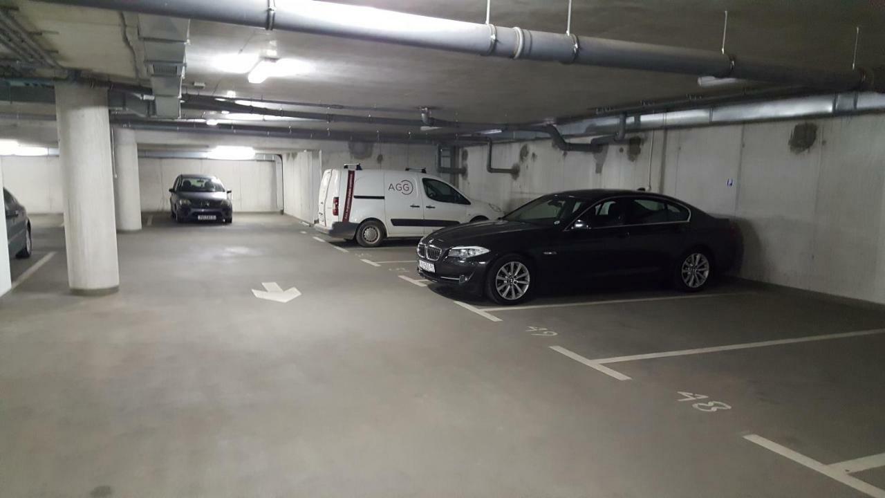 Apartman Vip, With Free Garage Parking Pula Exteriér fotografie