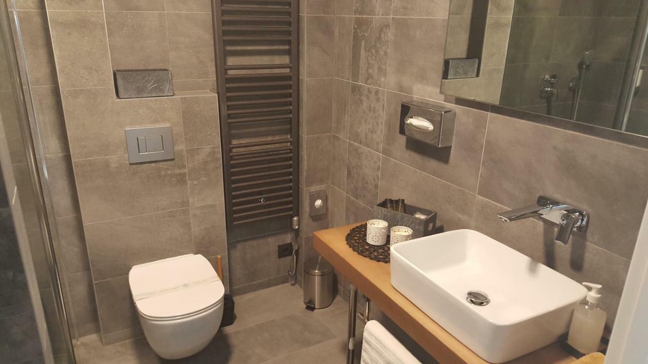 Apartman Vip, With Free Garage Parking Pula Exteriér fotografie