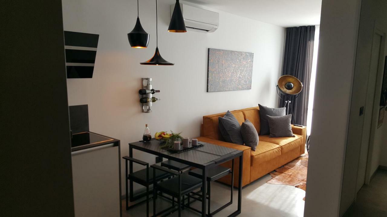 Apartman Vip, With Free Garage Parking Pula Exteriér fotografie