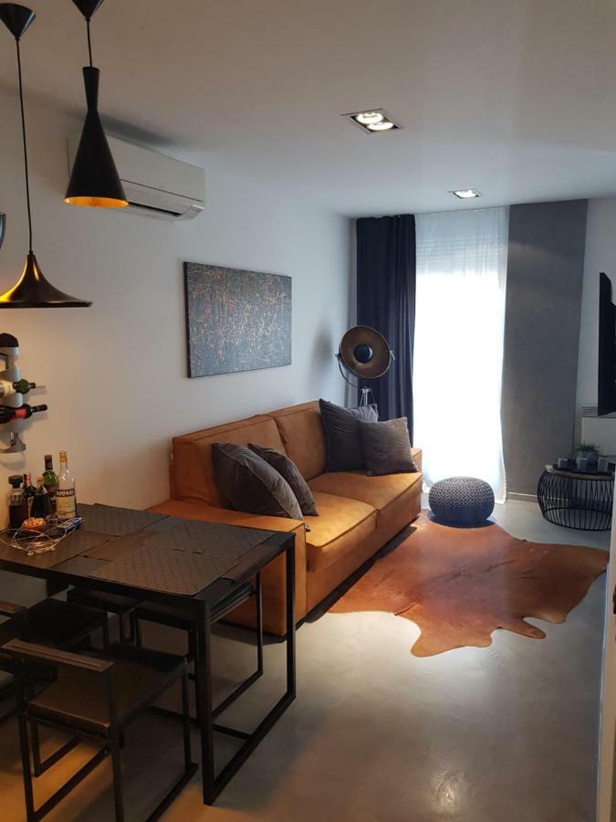 Apartman Vip, With Free Garage Parking Pula Exteriér fotografie